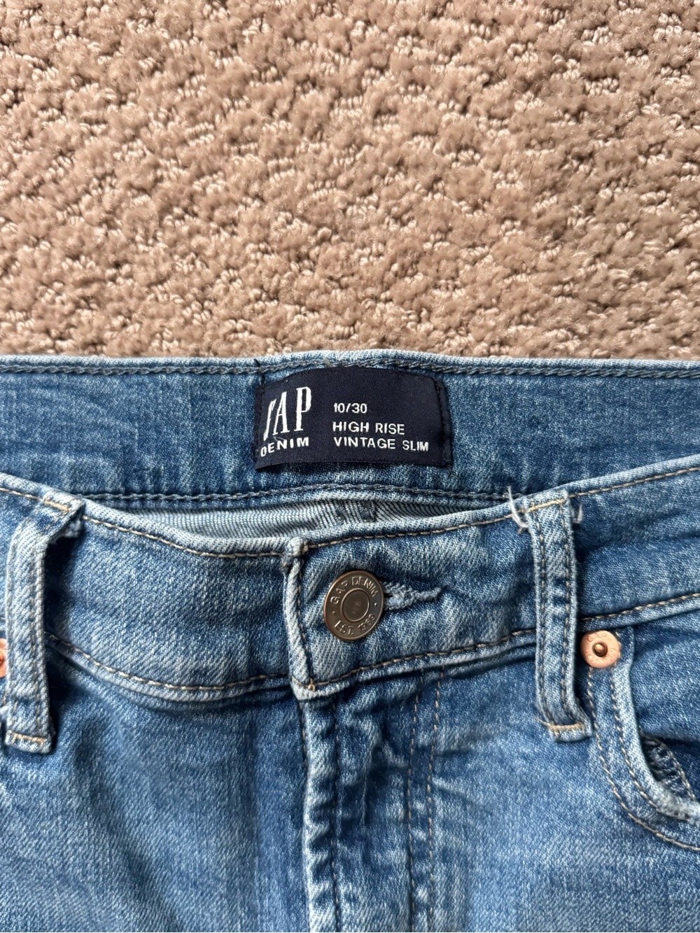 GAP Distressed Jeans - Picture 2 of 2